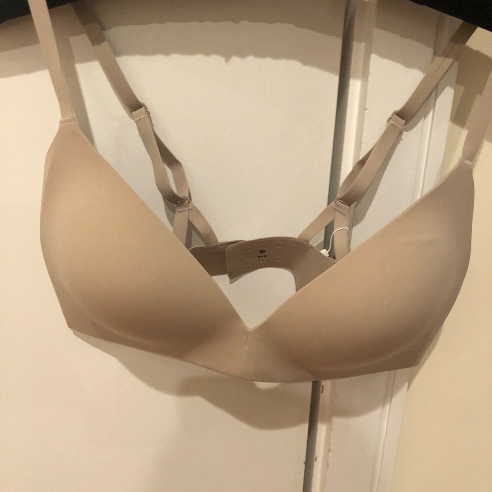 Lululemon Take Shape Bra 34 C new with tag